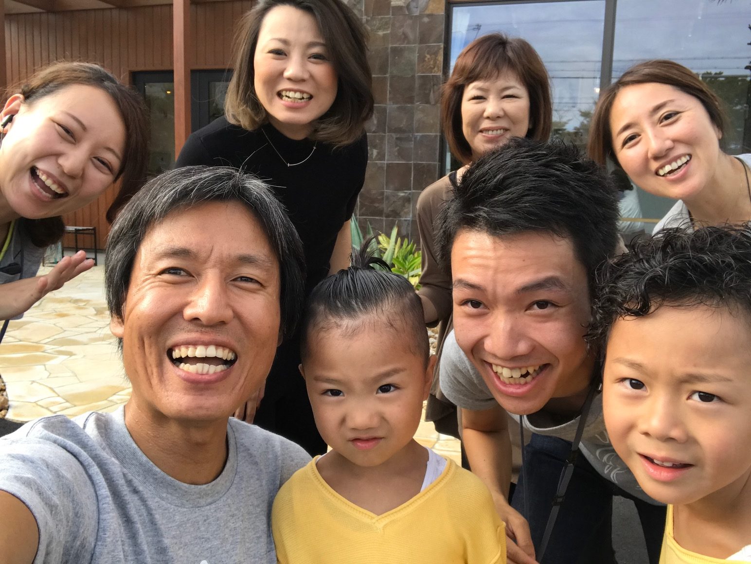 イワヒト撮ってくれるなら行くわ〜