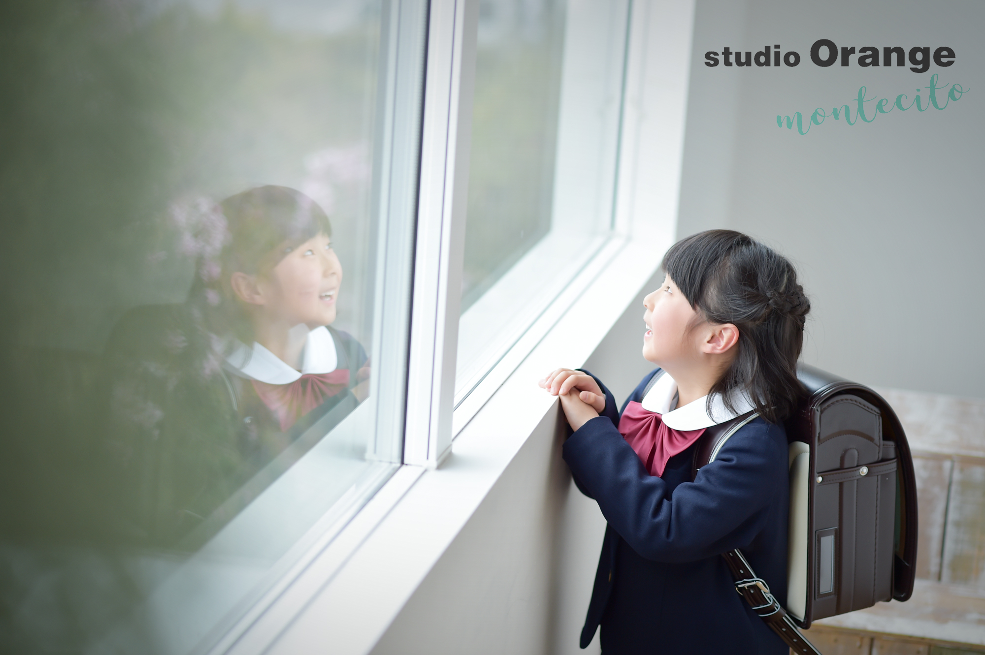 宝塚市から入学記念撮影の兄妹