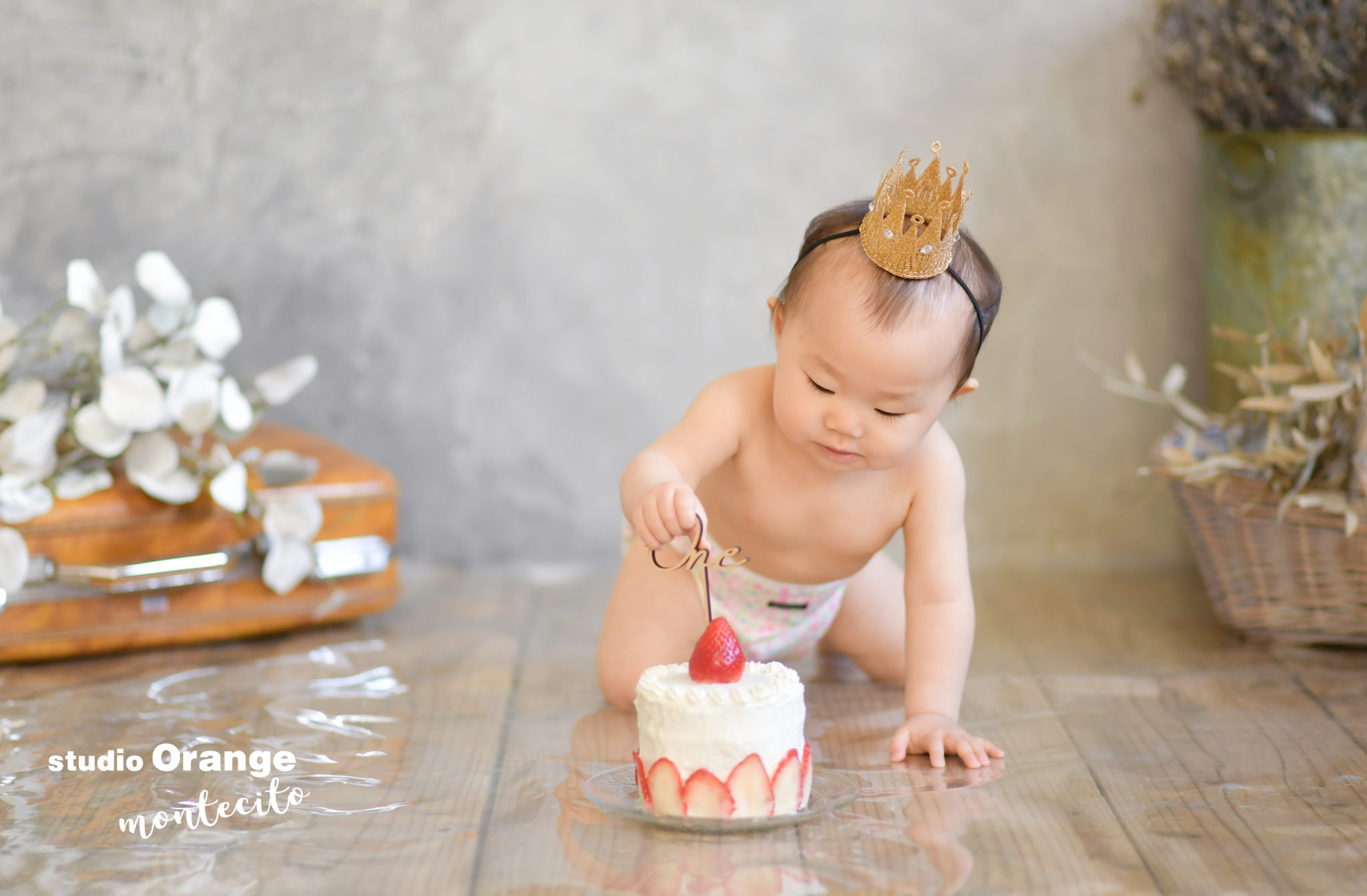 西宮市よりスマッシュケーキと一緒に１歳お誕生日撮影