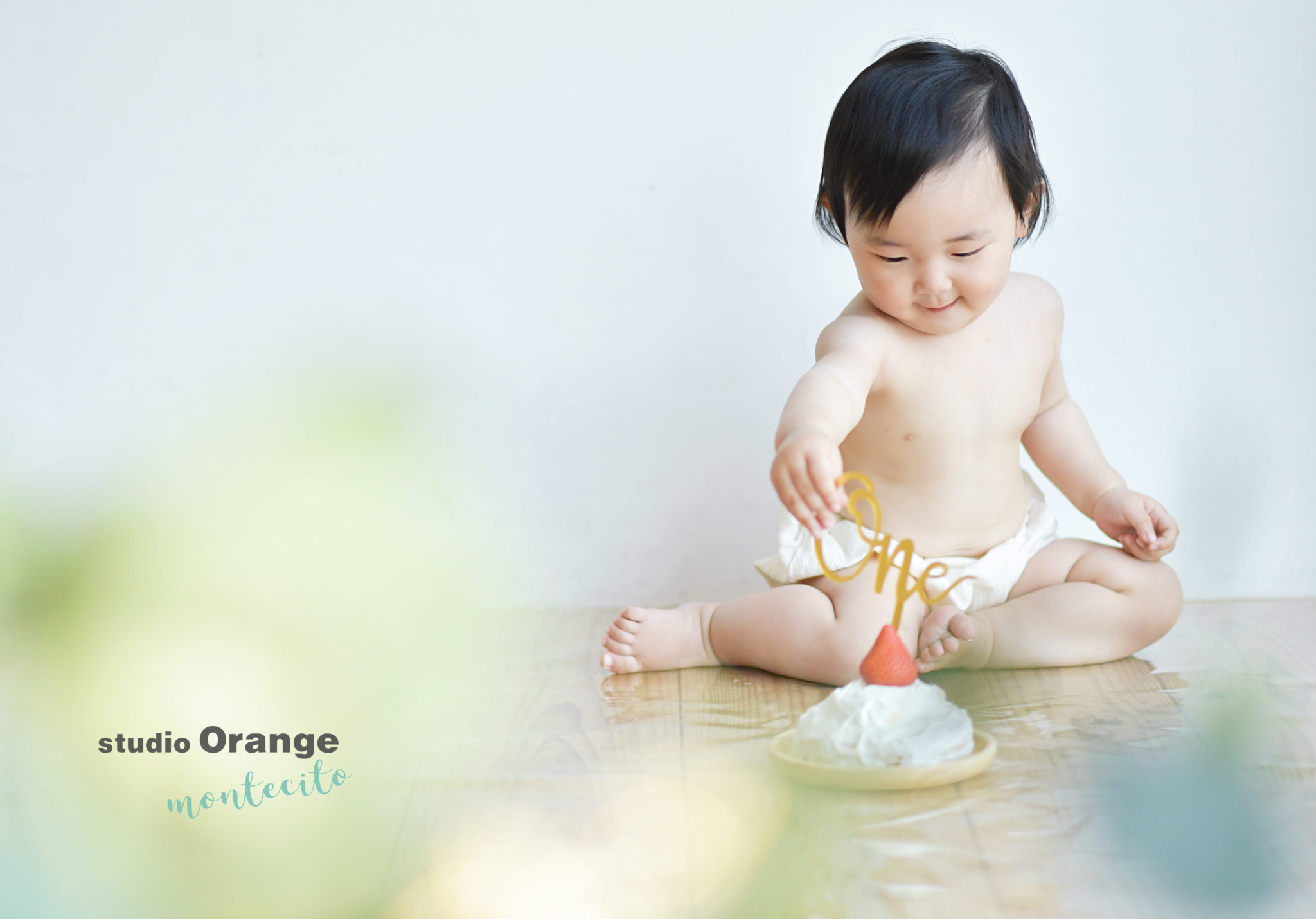 西宮市よりニコニコ笑顔の女の子、１歳お誕生日撮影