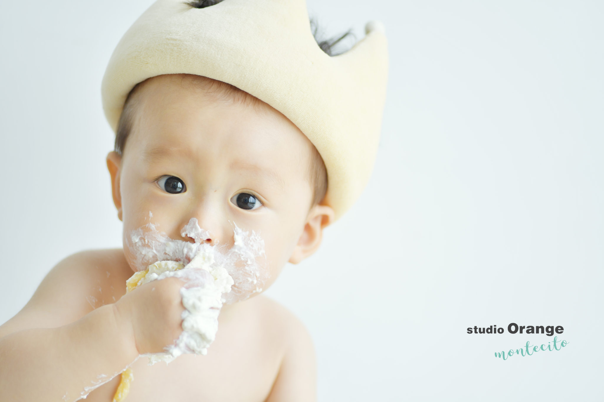 豪快なスマッシュを見せてくれた１歳男の子バースデイフォト