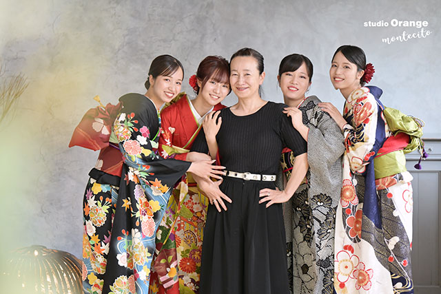 大学生の夏休みは、友達や家族と残す成人式記念写真を。