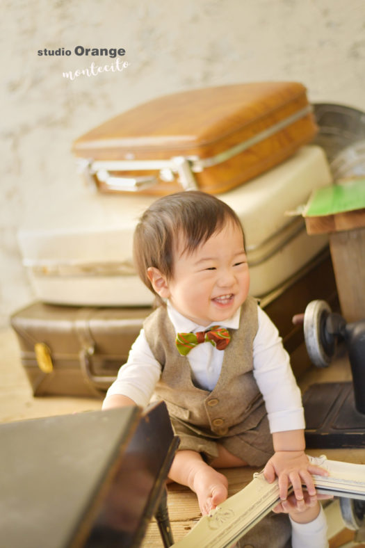 お誕生日　バースデーフォト　男の子　1歳　宝塚市　写真館　スタジオオレンジモンテシート