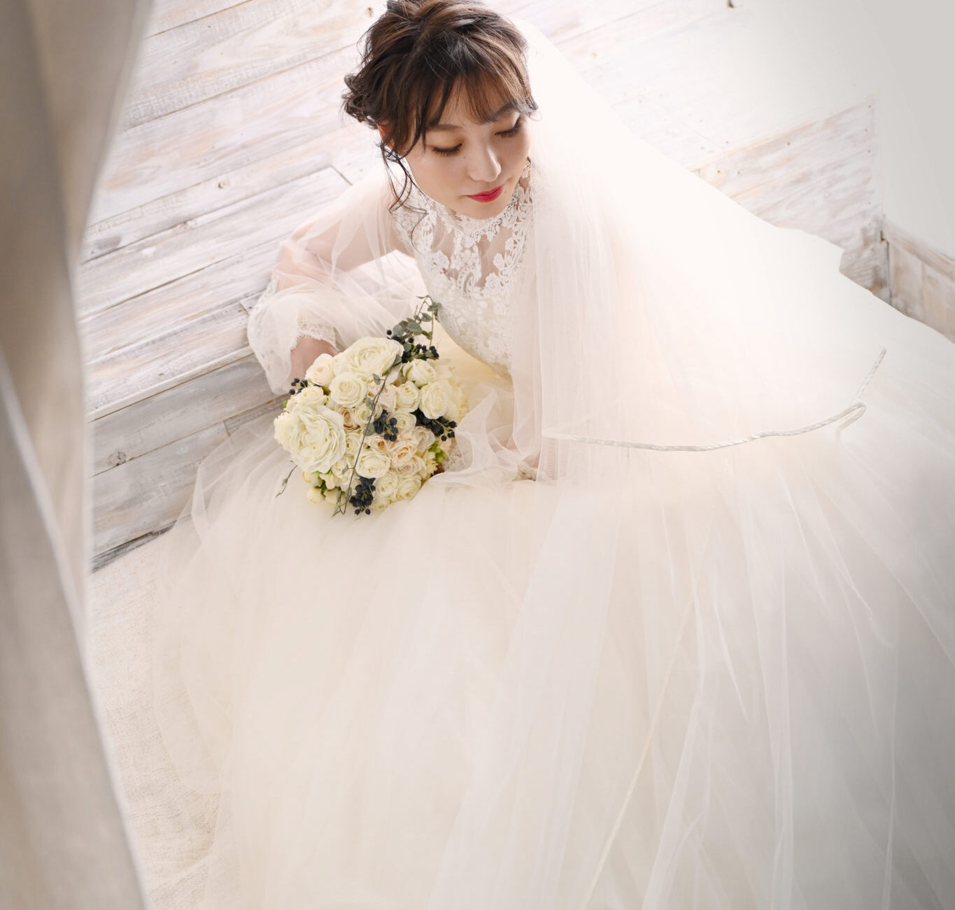 洋装フォトウェディング・前撮り｜宝塚市スタジオオレンジ・モンテシート