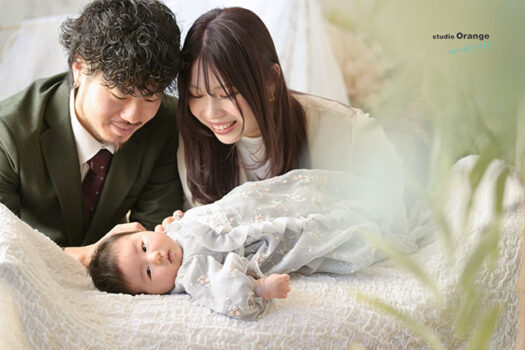 3ヶ月女の子のお宮参り撮影で家族写真