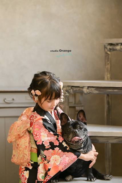 七五三撮影でペットと一緒に撮影