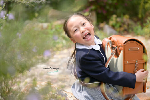 ピカピカのランドセルと小学校入学撮影